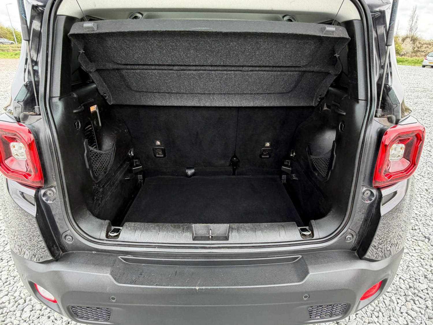 Used Jeep Renegade 2019 for sale - 78011968: Photo 40