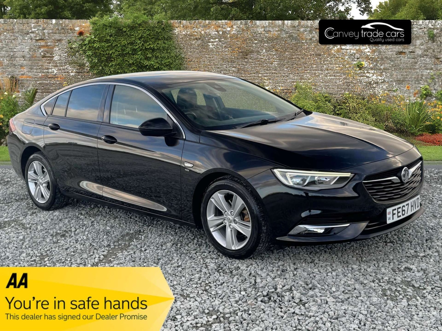 Used Vauxhall Insignia 2017 for sale - 77641663: Photo 1