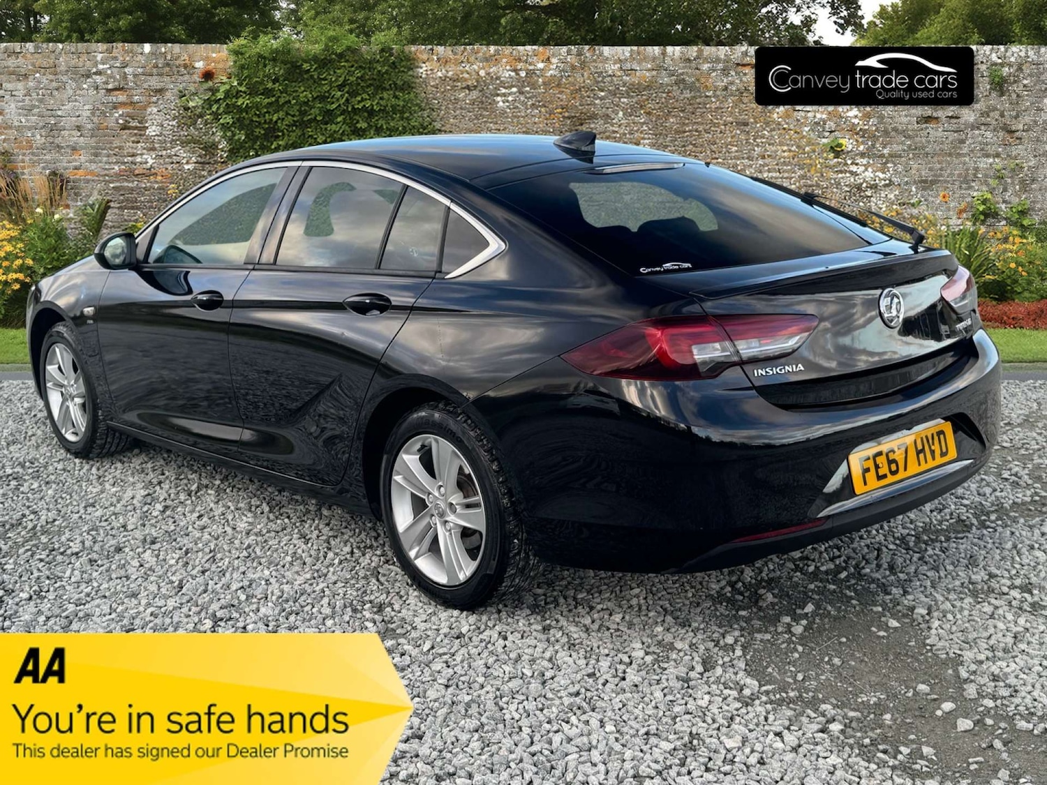 Used Vauxhall Insignia 2017 for sale - 77641663: Photo 2