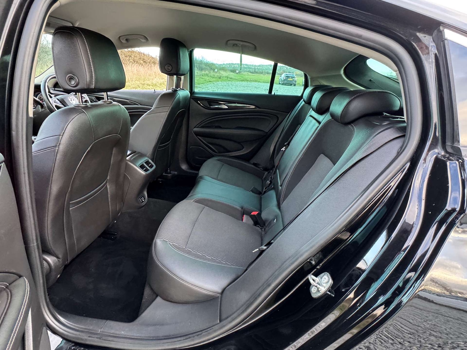 Used Vauxhall Insignia 2017 for sale - 77641663: Photo 21