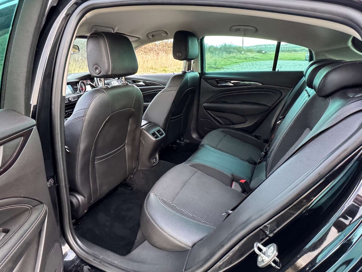 Used Vauxhall Insignia 2017 for sale - 77641663: Photo 22