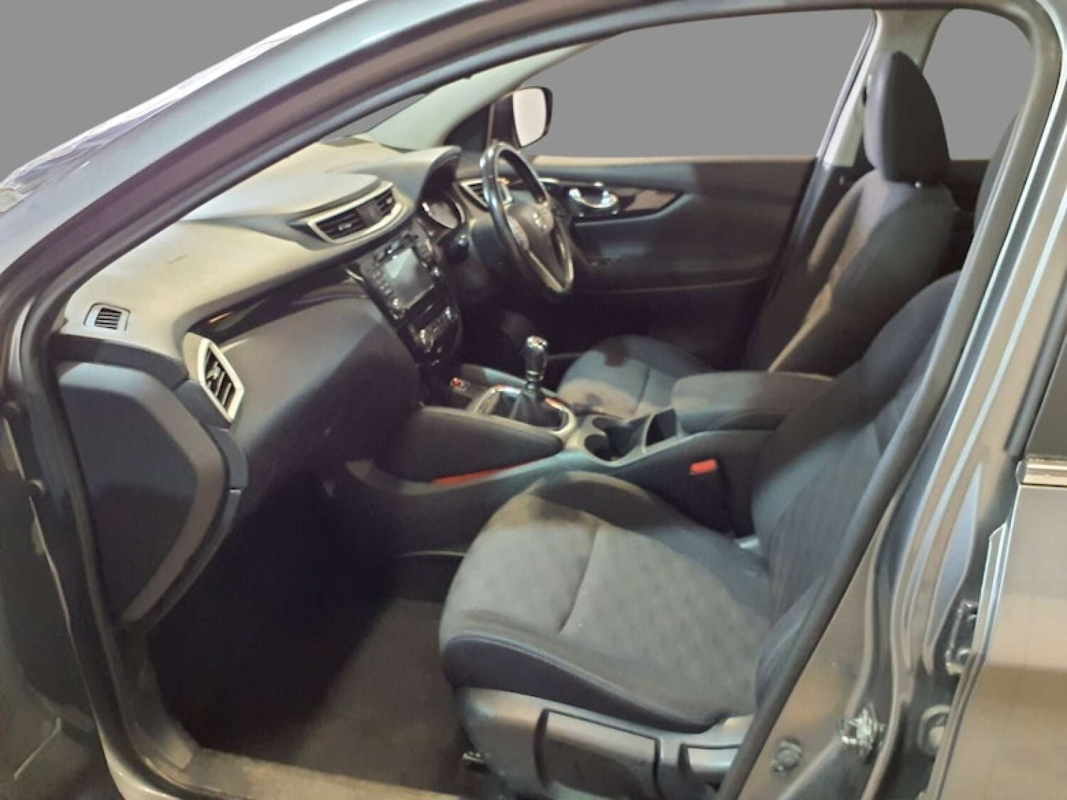 Used Nissan Qashqai 2017 for sale - 76117789: Photo 5