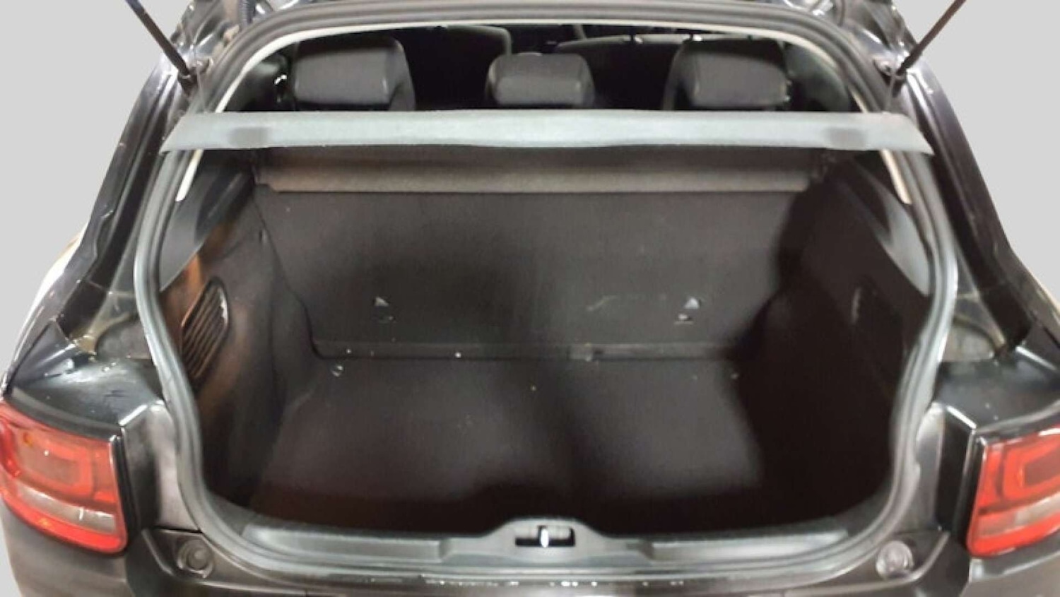 Used Citroen C4 Cactus 2015 for sale - 76618184: Photo 8