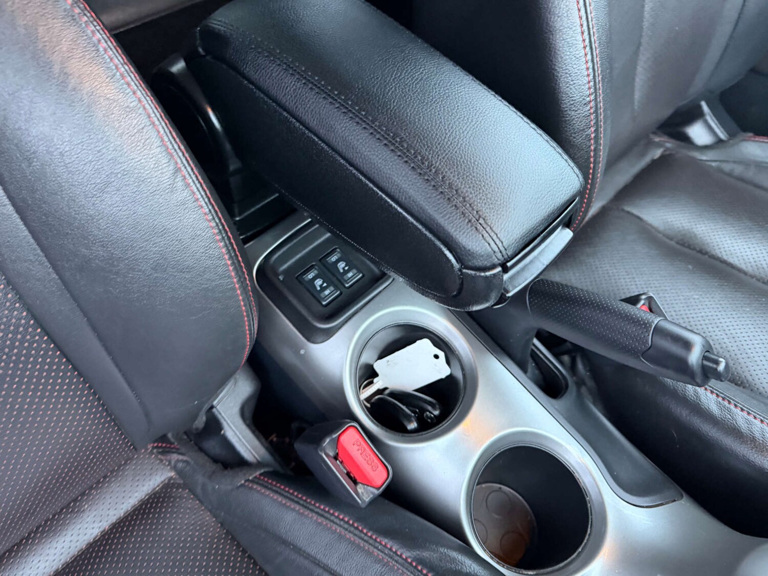 Used Nissan Juke 2012 for sale - 77641650: Photo 23