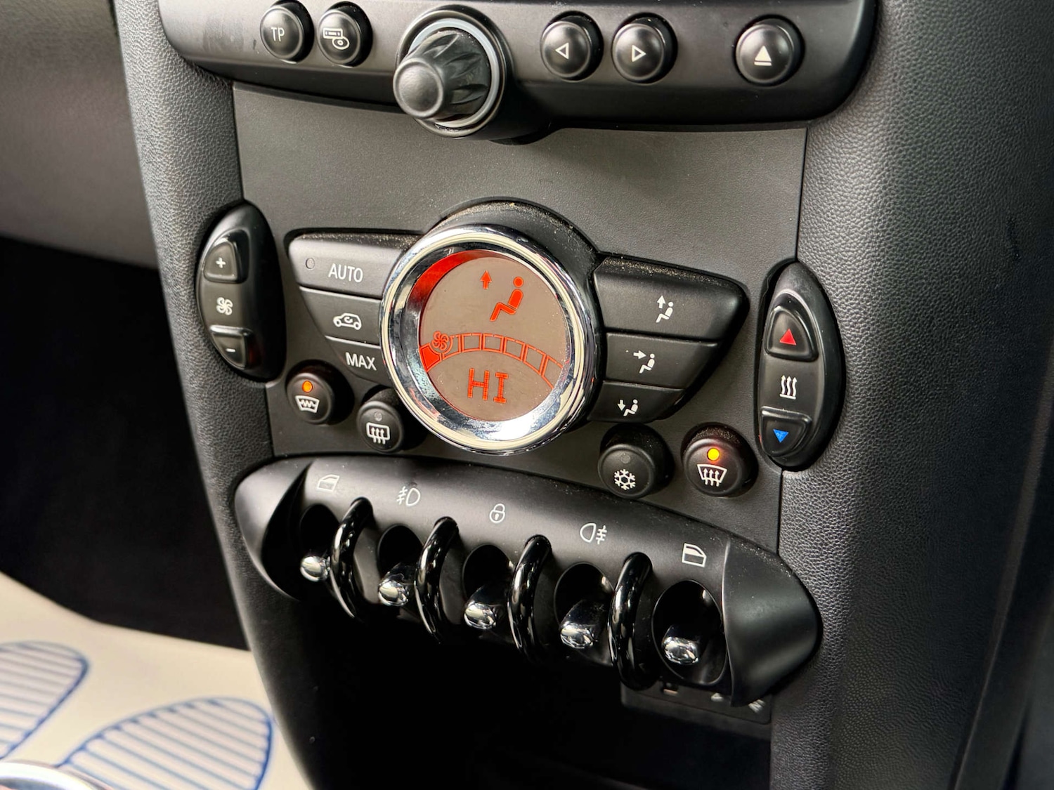 Used MINI Hatch 2010 for sale - 77641662: Photo 34