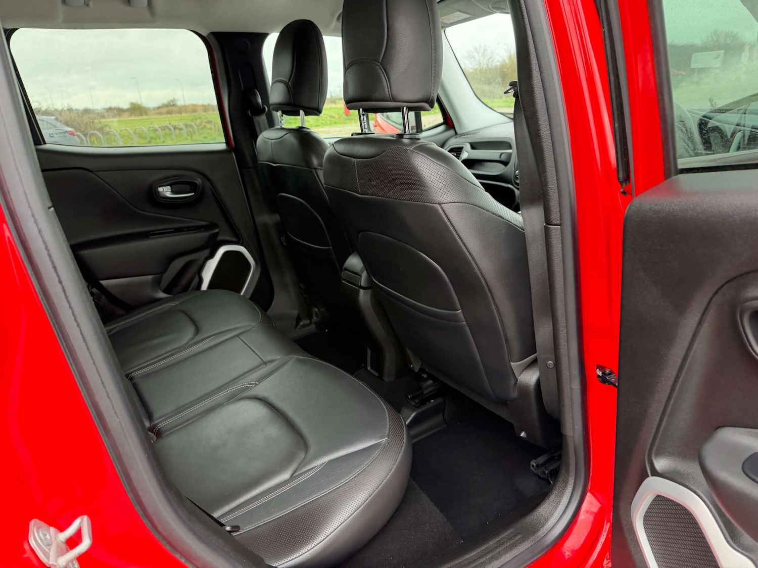 Used Jeep Renegade 2015 for sale - 77641703: Photo 30