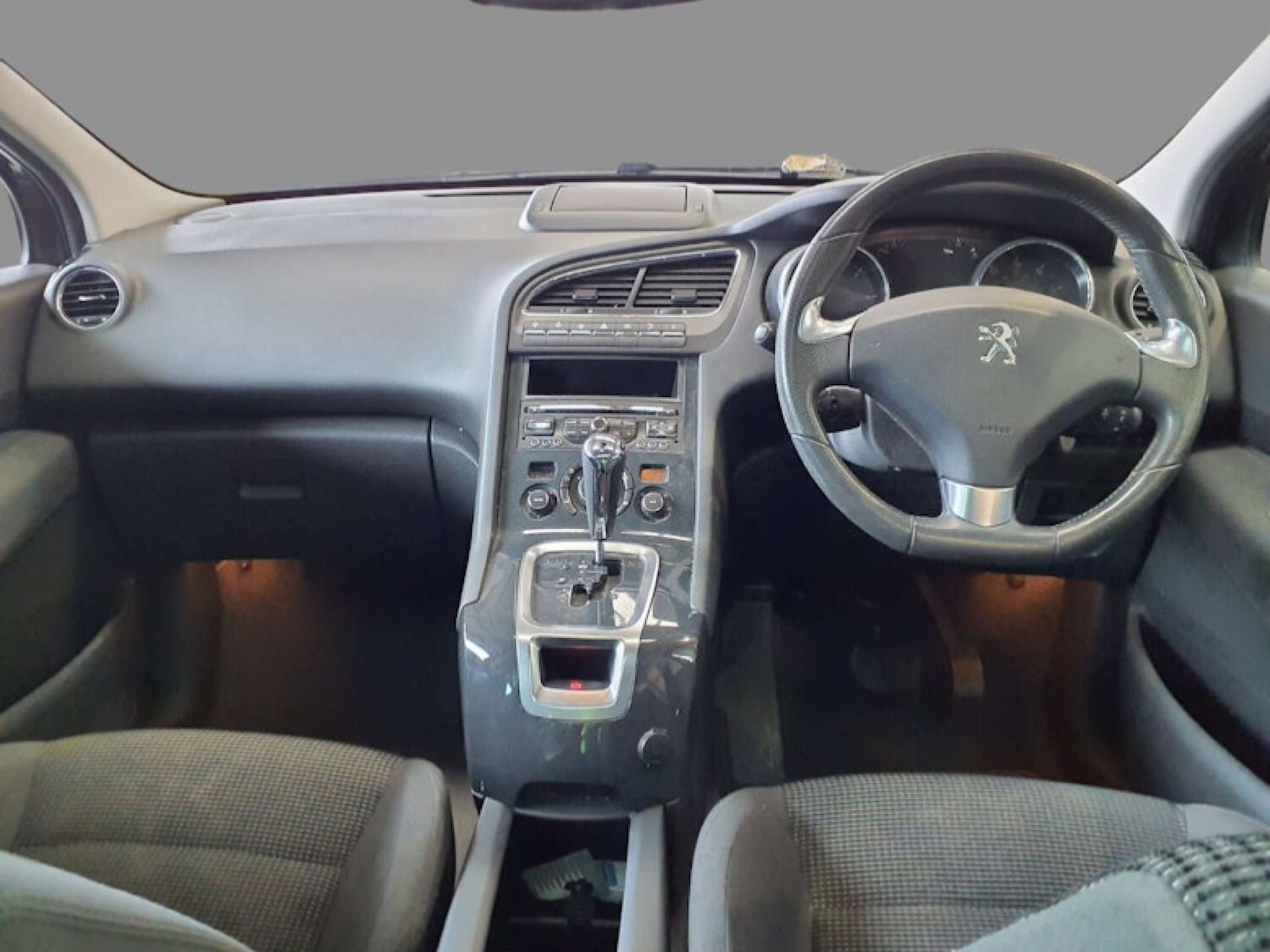 Used Peugeot 5008 2017 for sale - 78020634: Photo 6