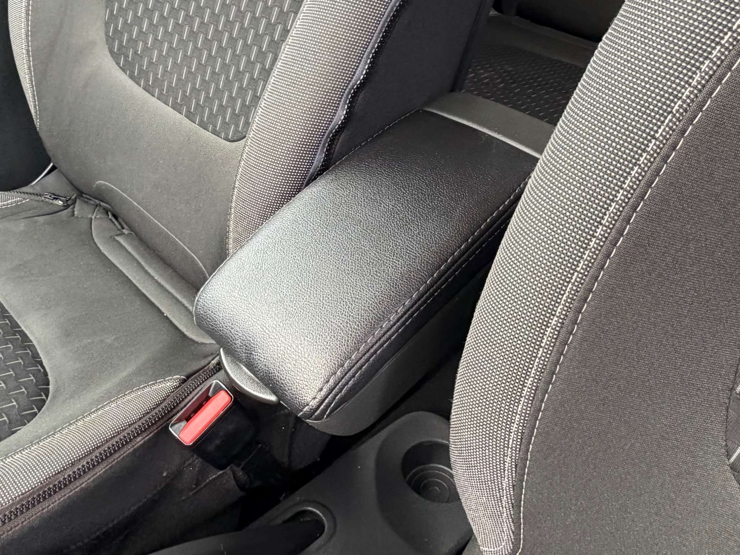 Used Renault Captur 2018 for sale - 77641706: Photo 29