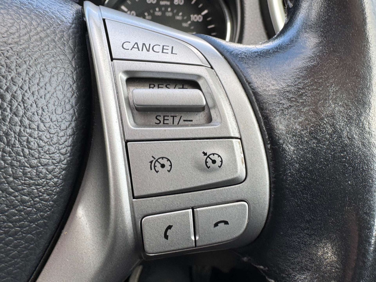 Used Nissan Qashqai 2015 for sale - 76363880: Photo 34