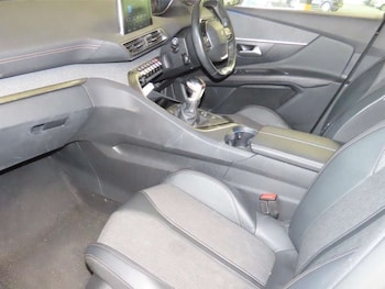 Used Peugeot 3008 2019 for sale - 79315199: Photo