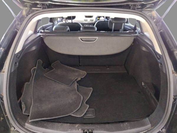 Used Renault Megane 2015 for sale - 76220632: Photo 7