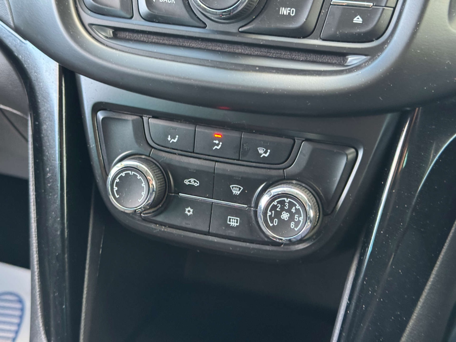 Used Vauxhall Zafira 2015 for sale - 76367334: Photo 26