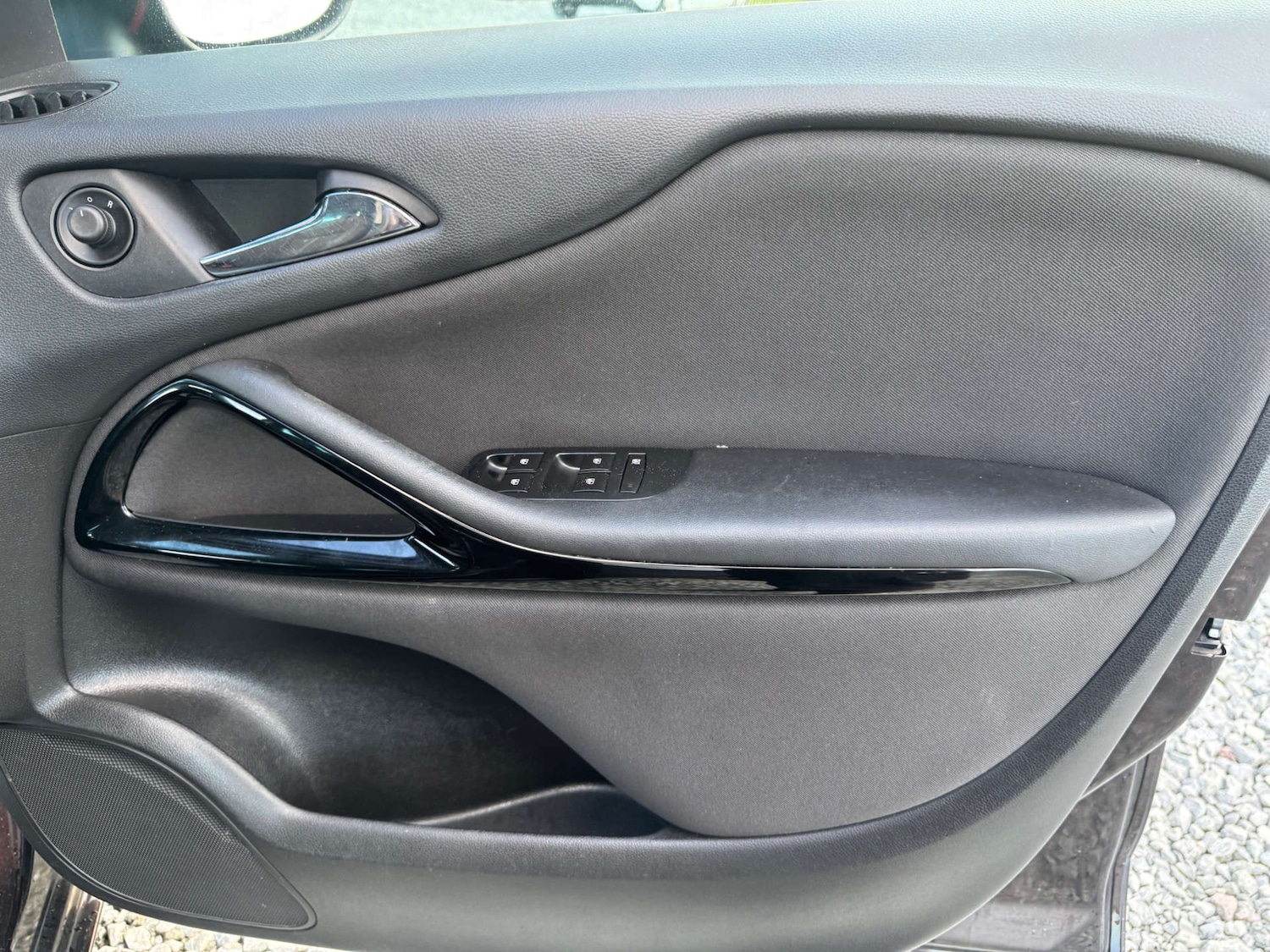 Used Vauxhall Zafira 2015 for sale - 76367334: Photo 32