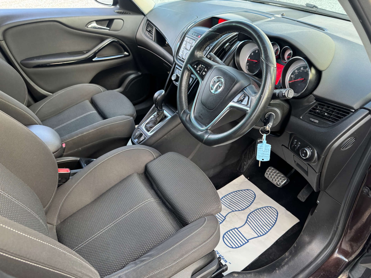 Used Vauxhall Zafira 2015 for sale - 76367334: Photo 9