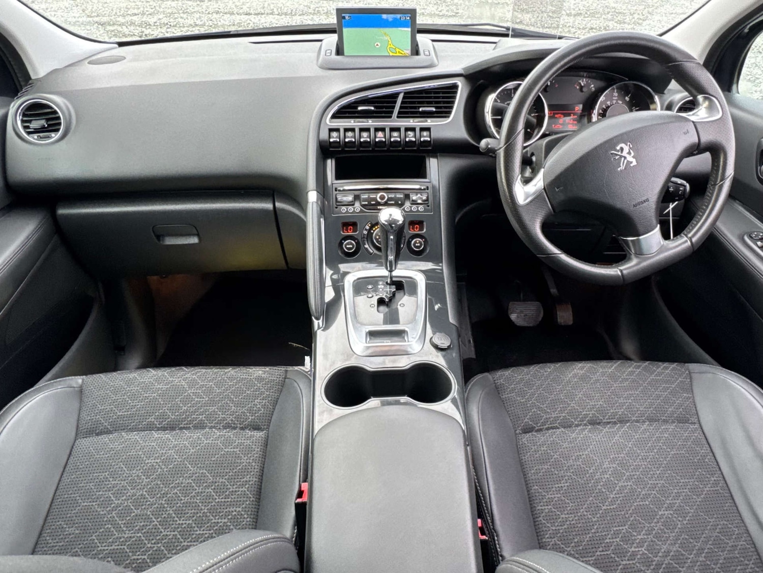 Used Peugeot 3008 2015 for sale - 77641667: Photo 14