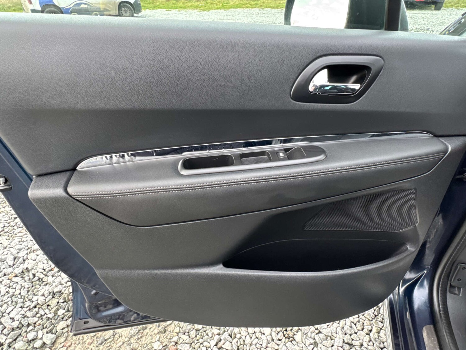 Used Peugeot 3008 2015 for sale - 77641667: Photo 44