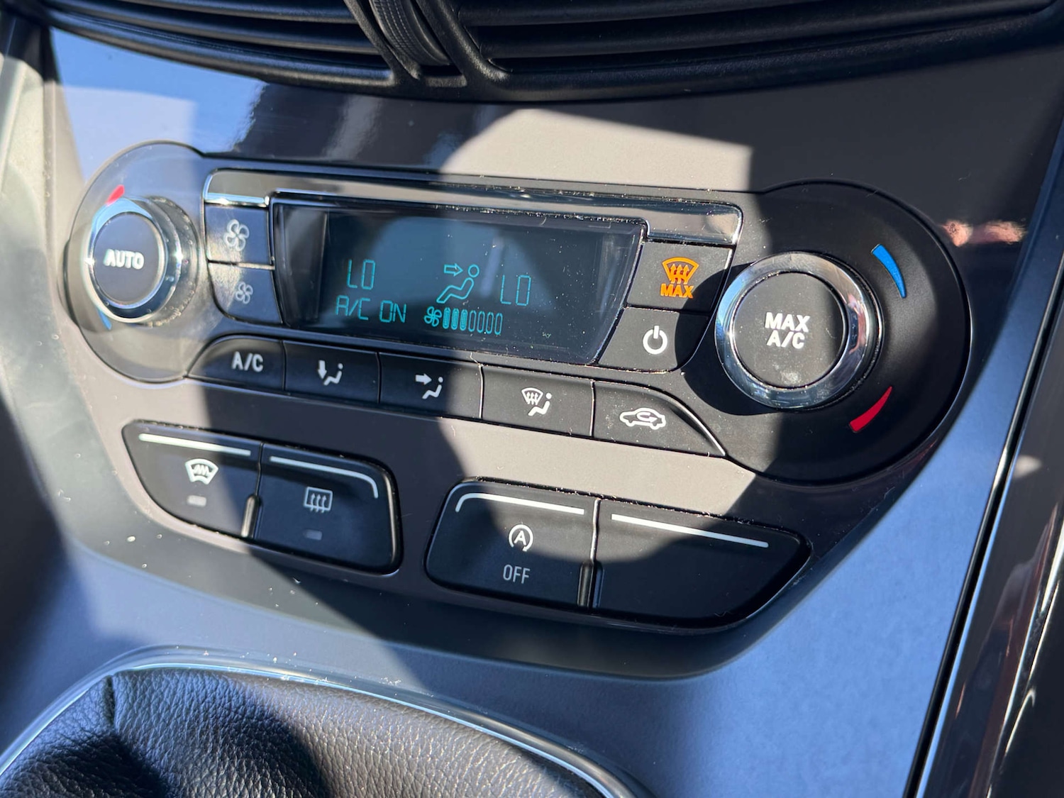 Used Ford Kuga 2016 for sale - 77941619: Photo 14