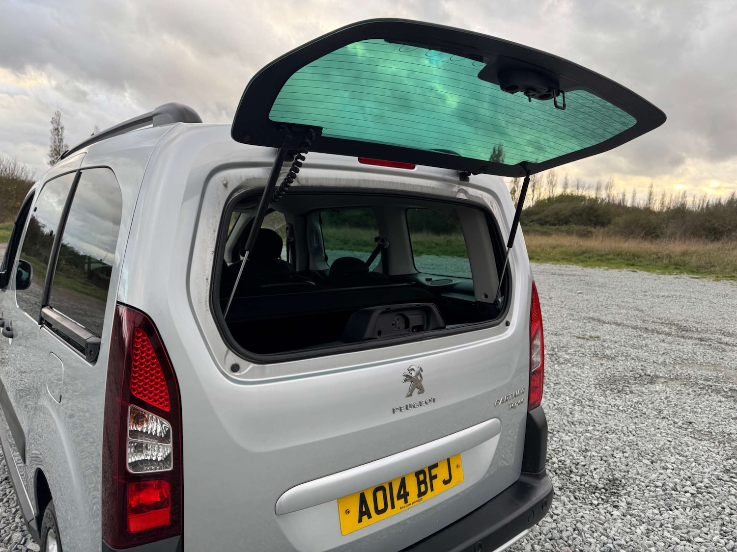 Used Peugeot Partner Tepee 2014 for sale - 76412626: Photo 25