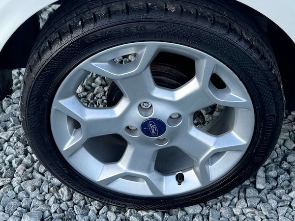Used Ford Ka 2010 for sale - 76117726: Photo 32