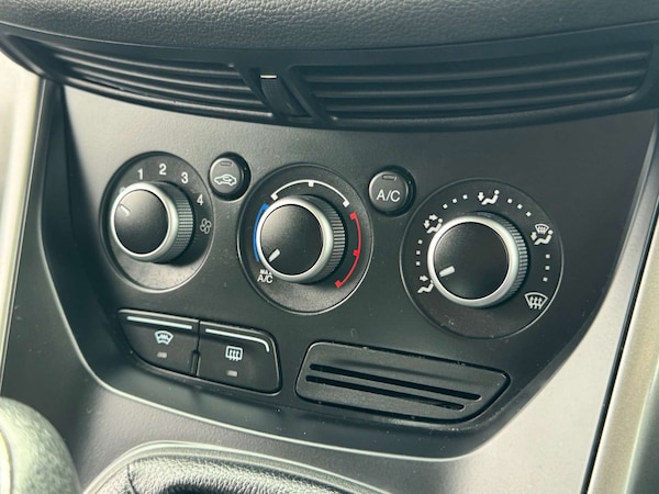 Used Ford Kuga 2013 for sale - 76277872: Photo 33