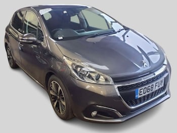 Used Peugeot 208 2018 for sale - 76299566: Photo