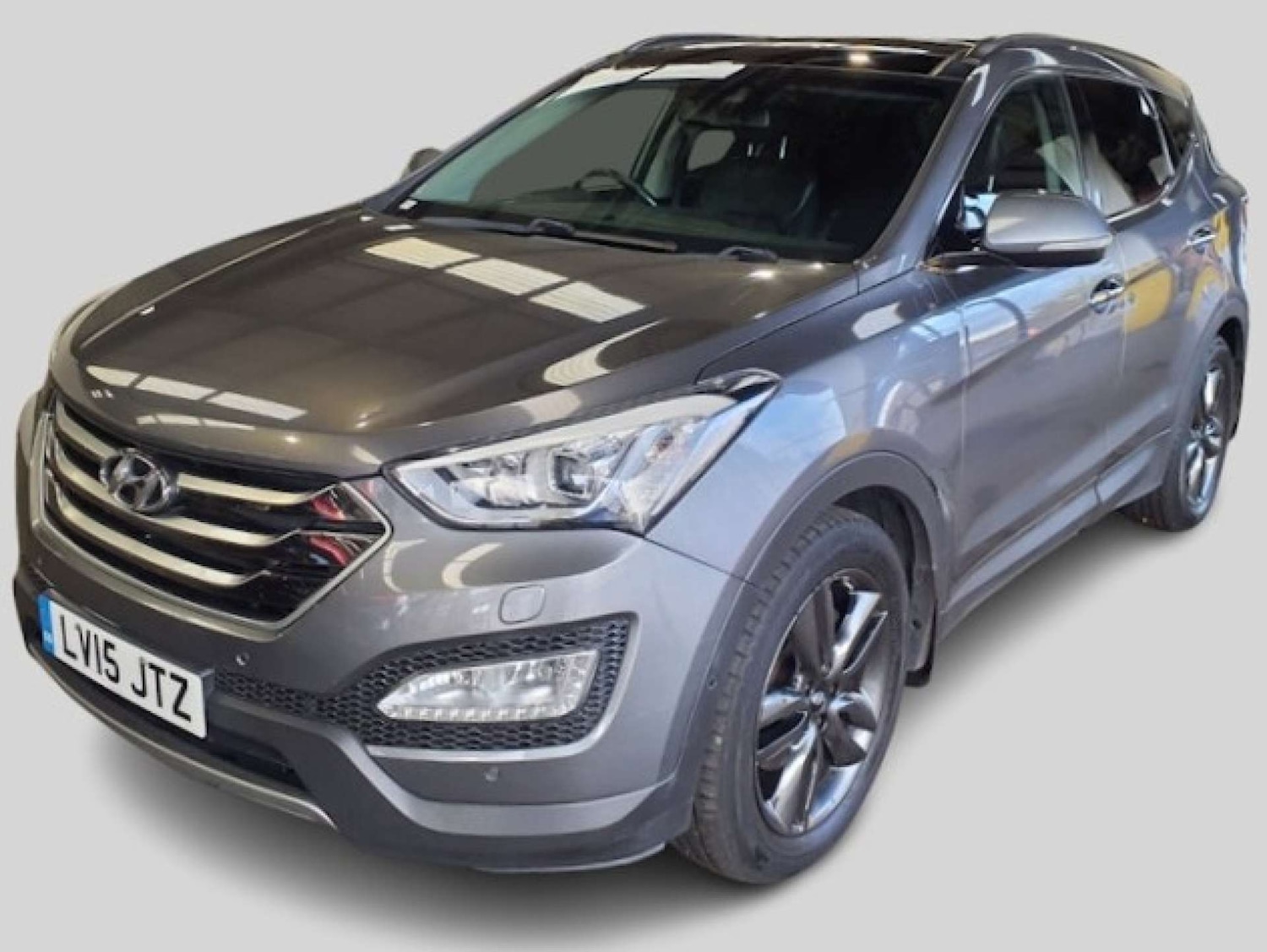Used Hyundai Santa Fe 2015 for sale - 76412633: Photo 3