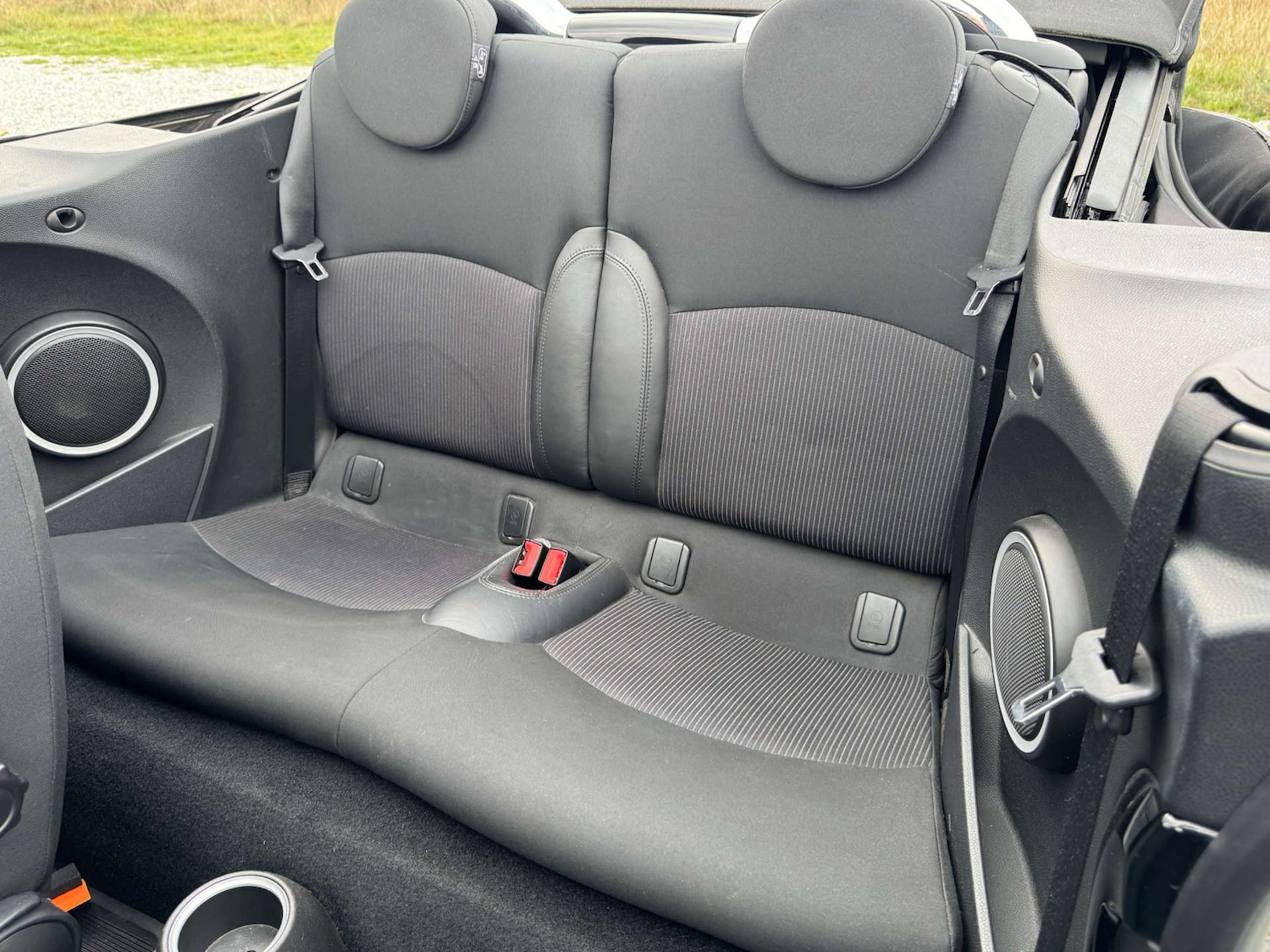 Used MINI Convertible 2012 for sale - 76600670: Photo 30