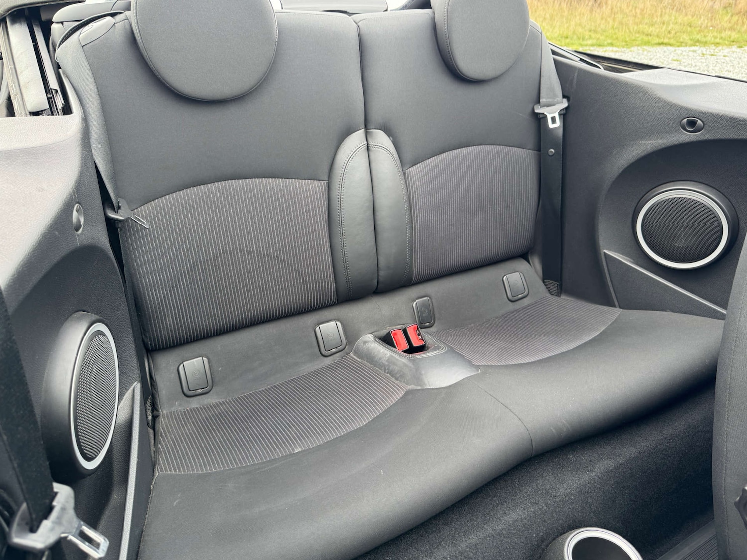 Used MINI Convertible 2012 for sale - 76600670: Photo 31