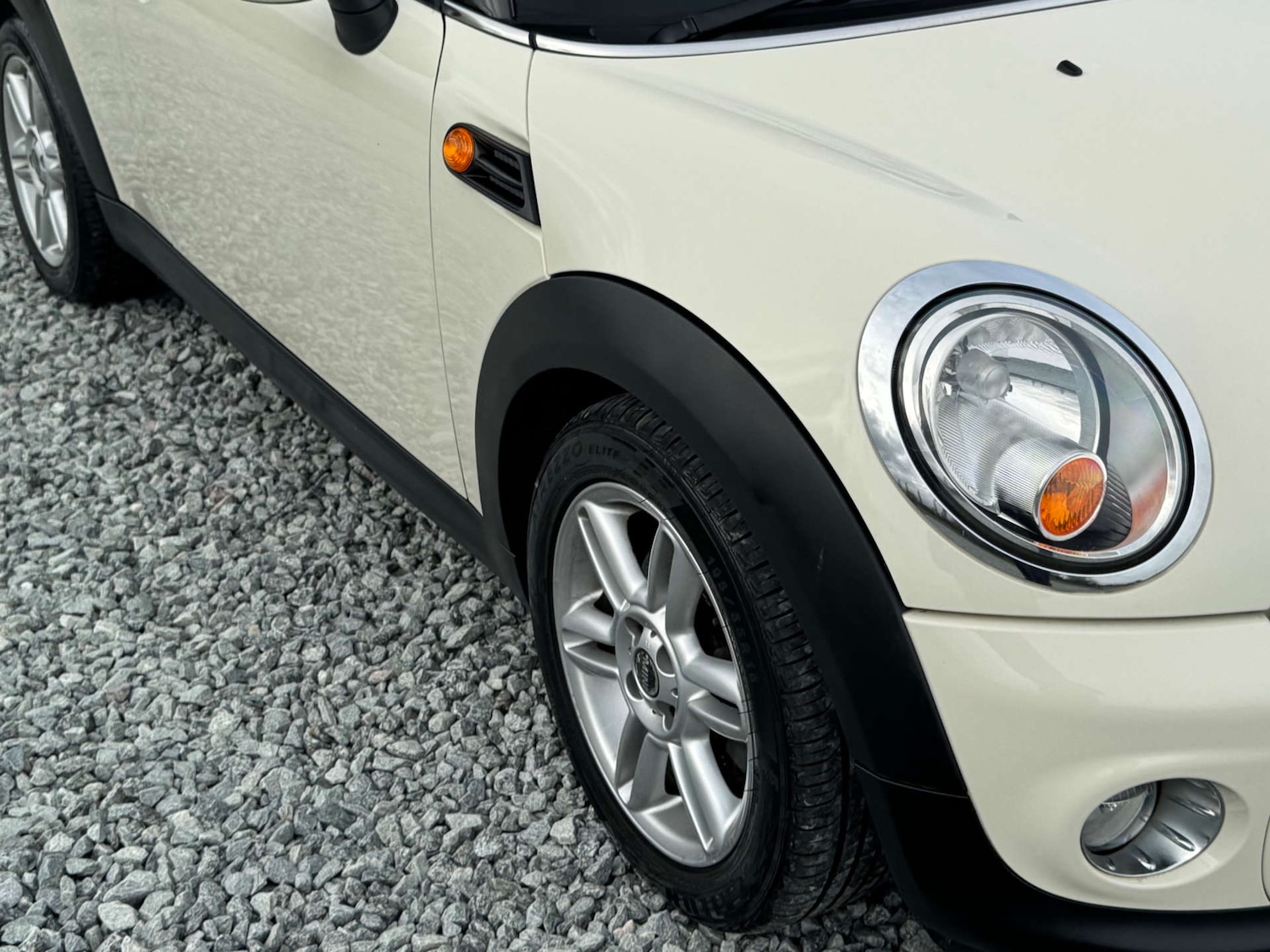 Used MINI Convertible 2012 for sale - 76600670: Photo 41