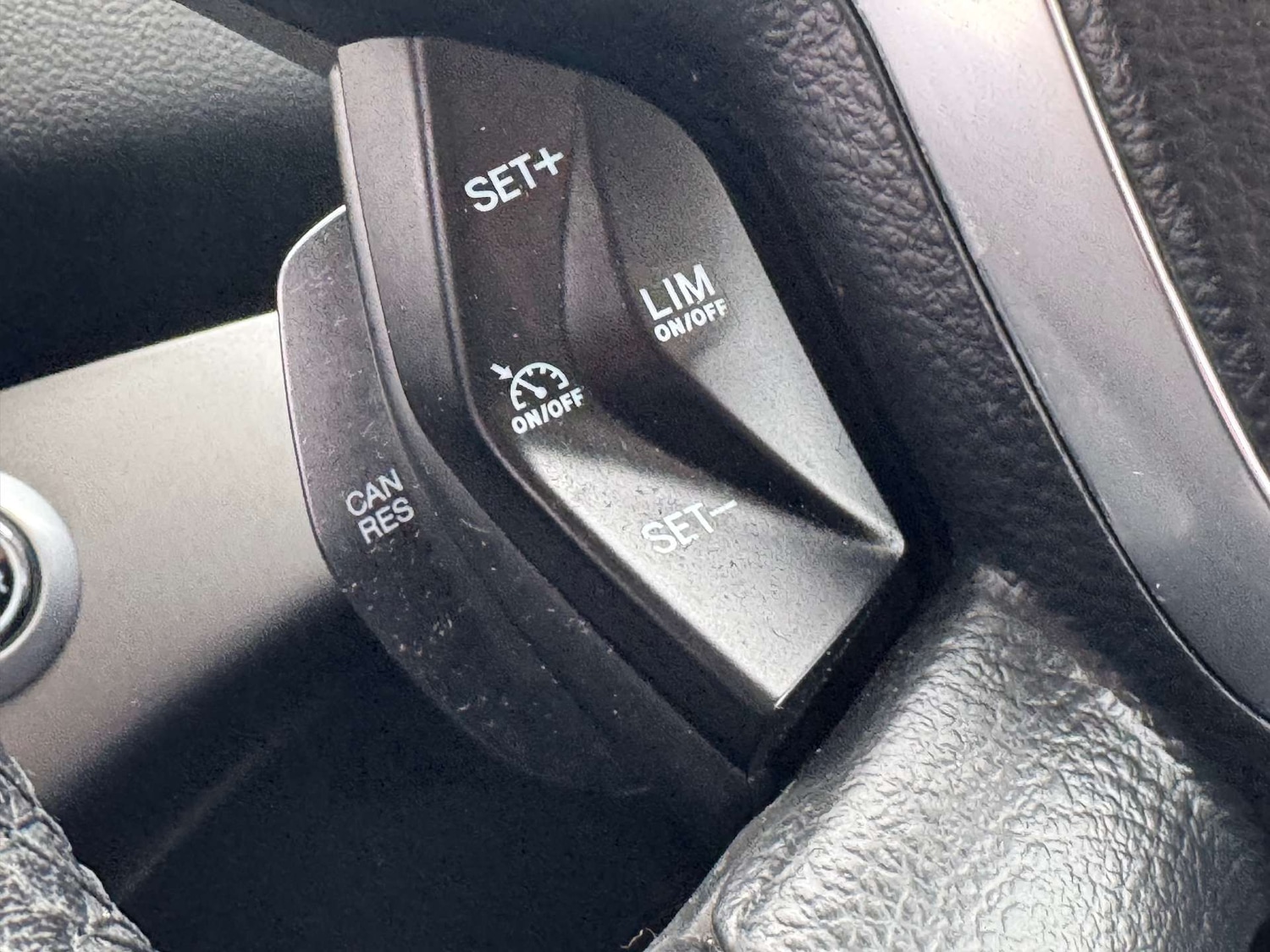 Used Ford Kuga 2013 for sale - 76600861: Photo 31