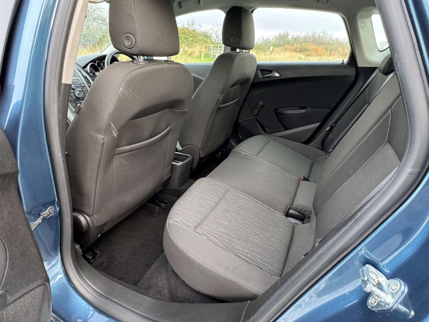 Used Vauxhall Astra 2012 for sale - 76352001: Photo 17