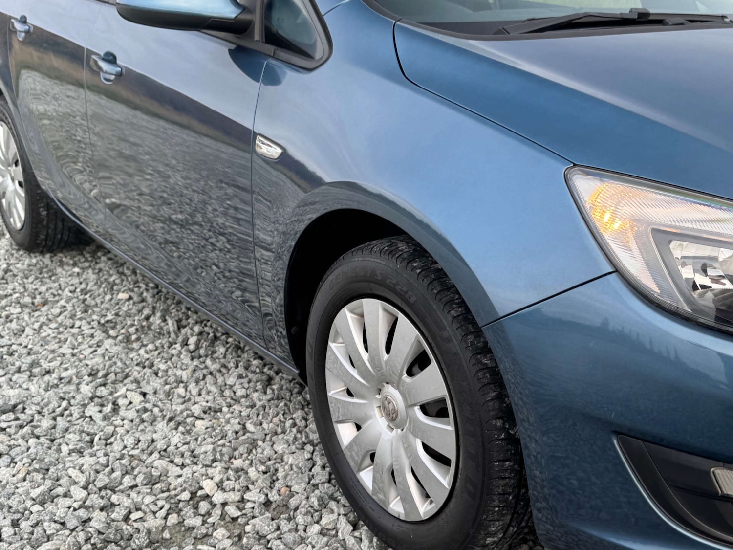 Used Vauxhall Astra 2012 for sale - 76352001: Photo 31