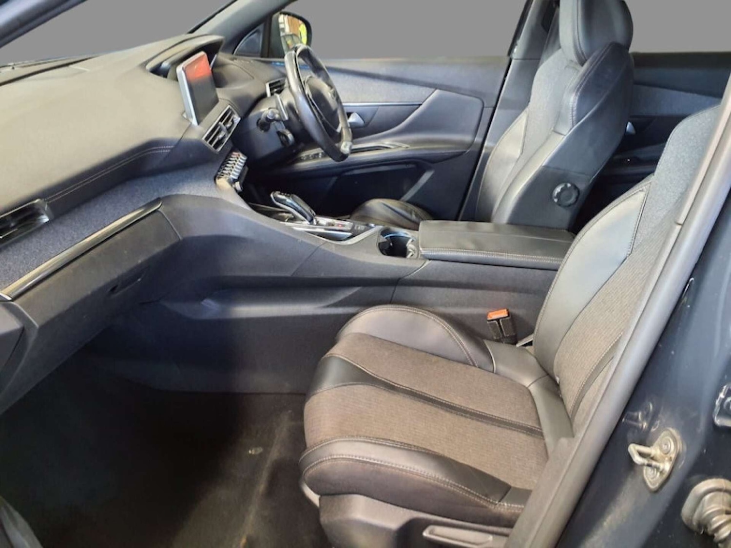 Used Peugeot 3008 2017 for sale - 78020646: Photo 10