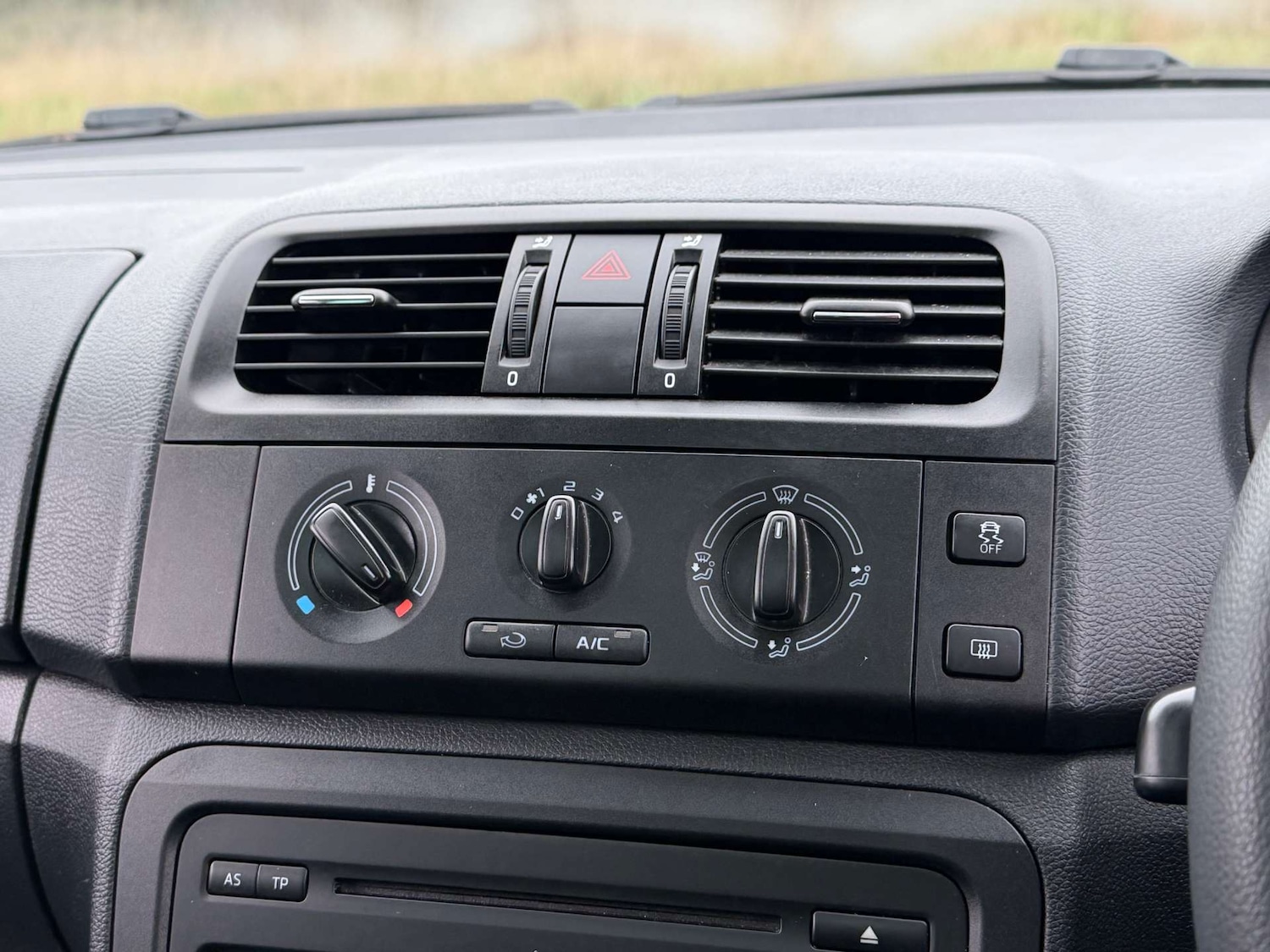 Used Skoda Roomster 2014 for sale - 77641682: Photo 30