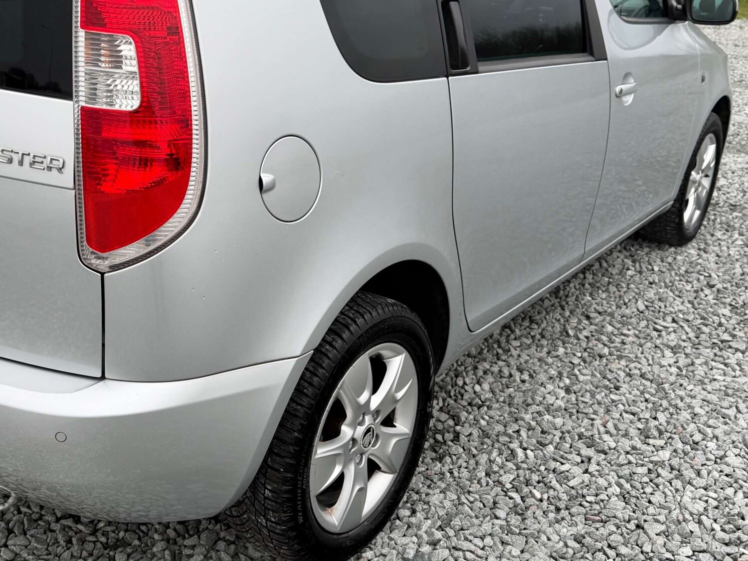 Used Skoda Roomster 2014 for sale - 77641682: Photo 41