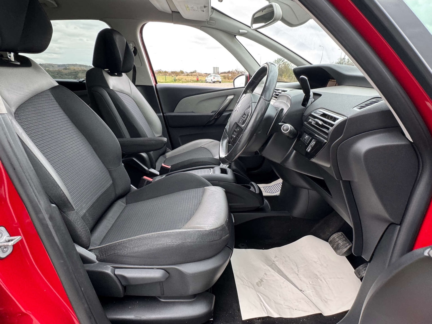 Used Citroen C4 Picasso 2015 for sale - 76363829: Photo 11