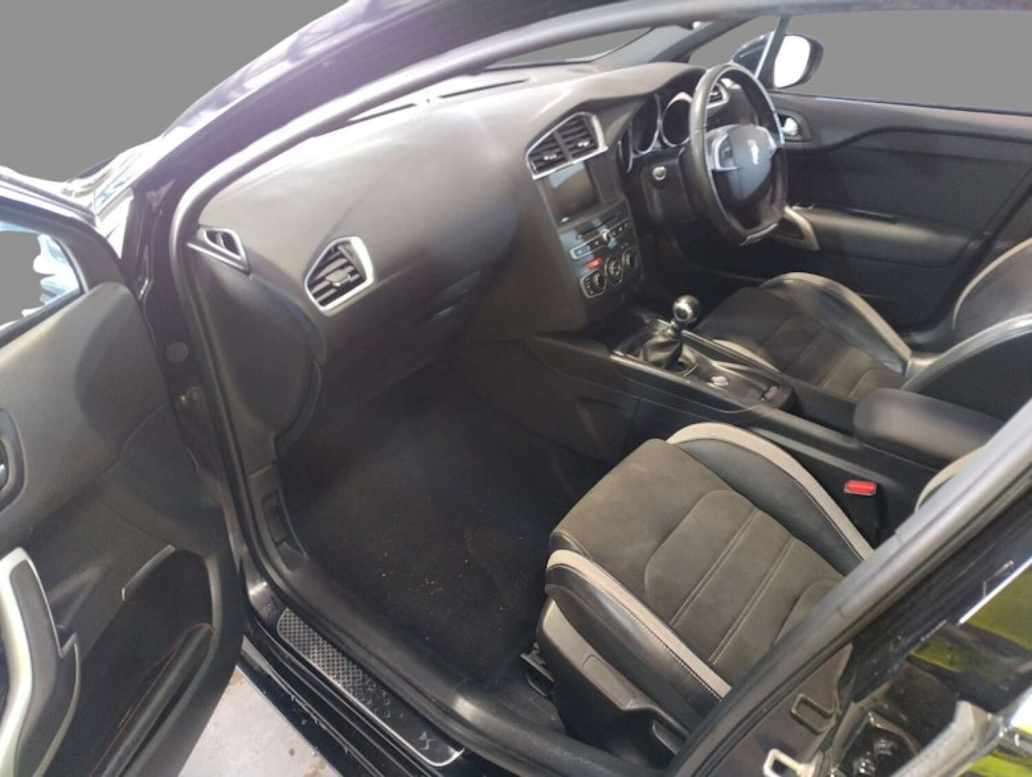 Used DS Automobiles DS 4 2018 for sale - 76643000: Photo 5