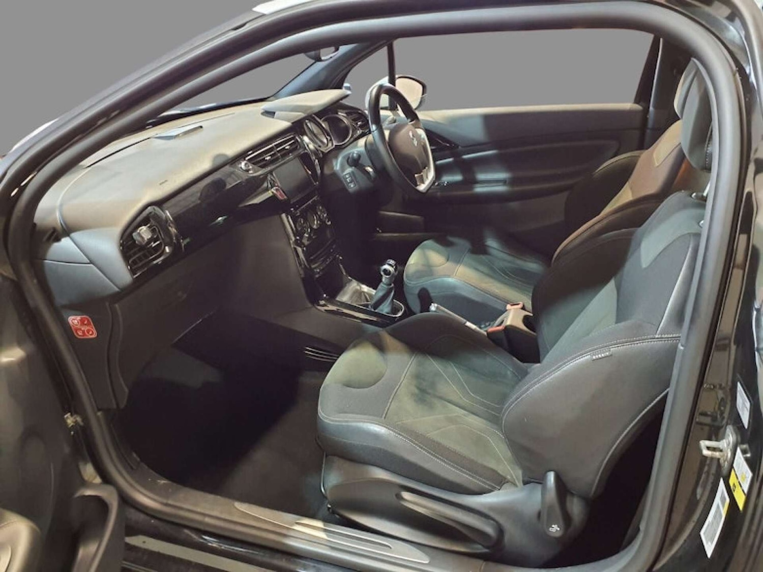 Used DS Automobiles DS 3 2016 for sale - 76643002: Photo 5