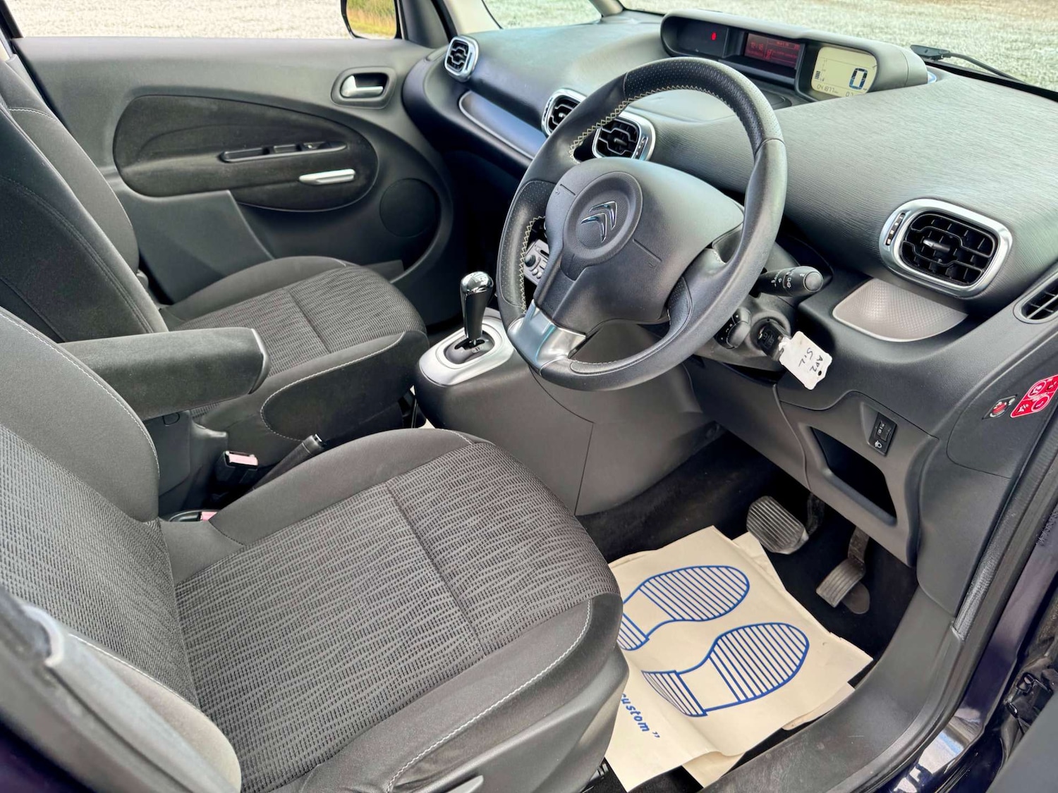 Used Citroen C3 Picasso 2013 for sale - 76117779: Photo 11