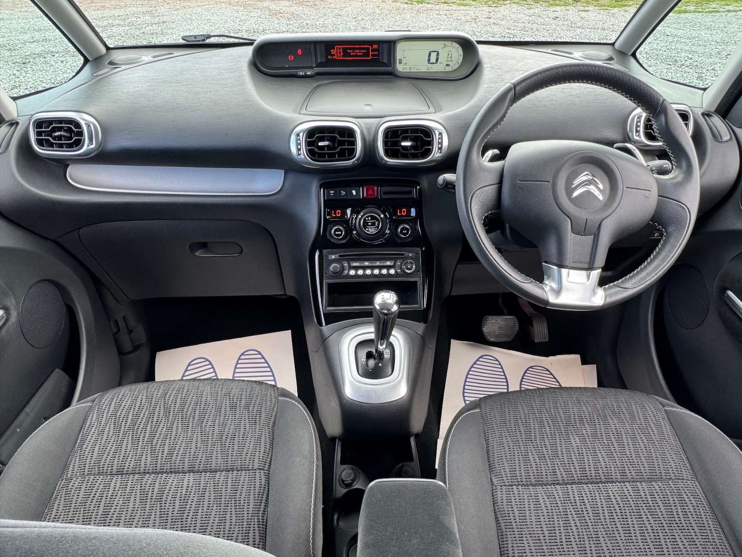 Used Citroen C3 Picasso 2013 for sale - 76117779: Photo 14
