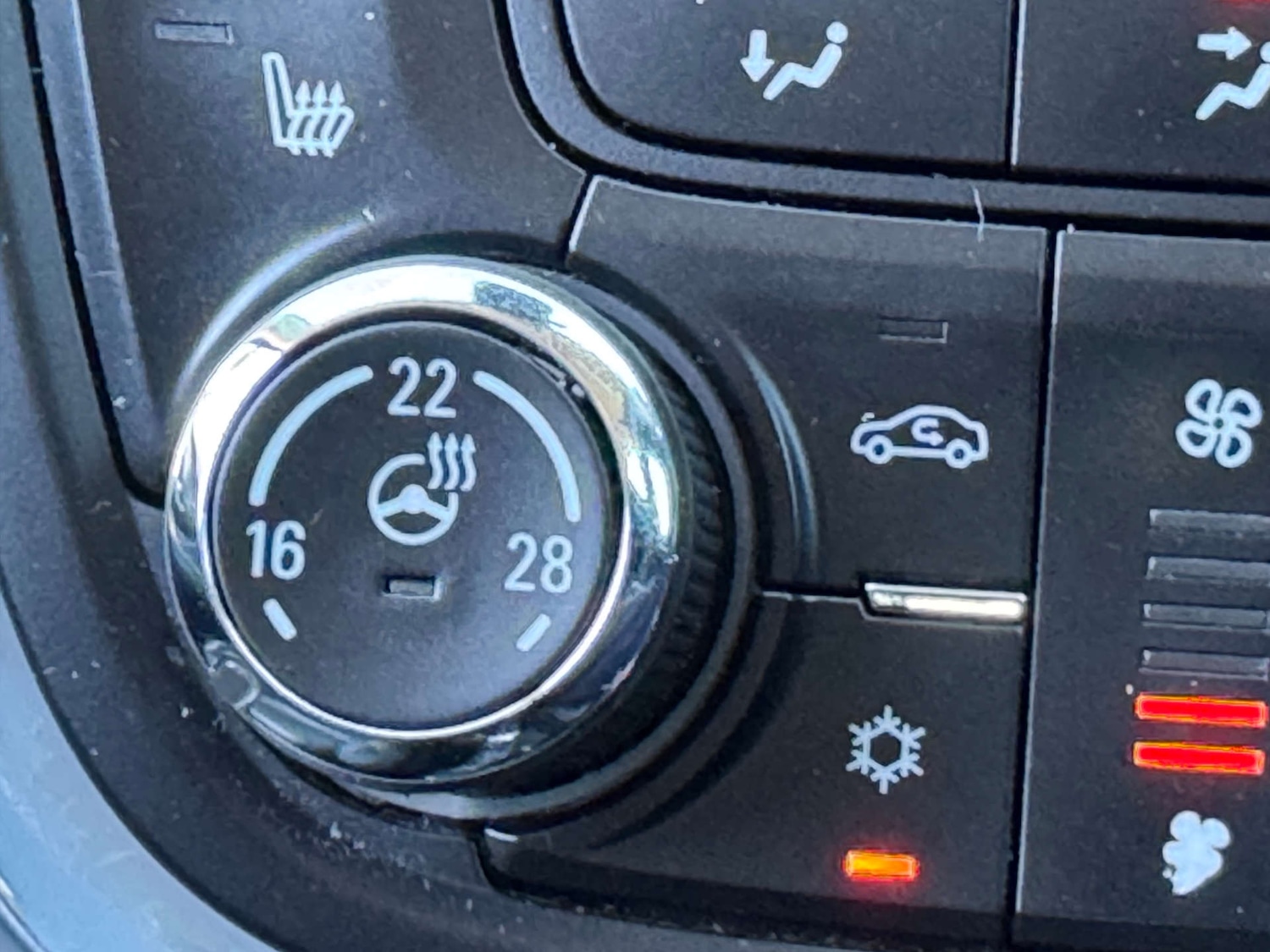 Used Vauxhall Mokka 2016 for sale - 76363719: Photo 32