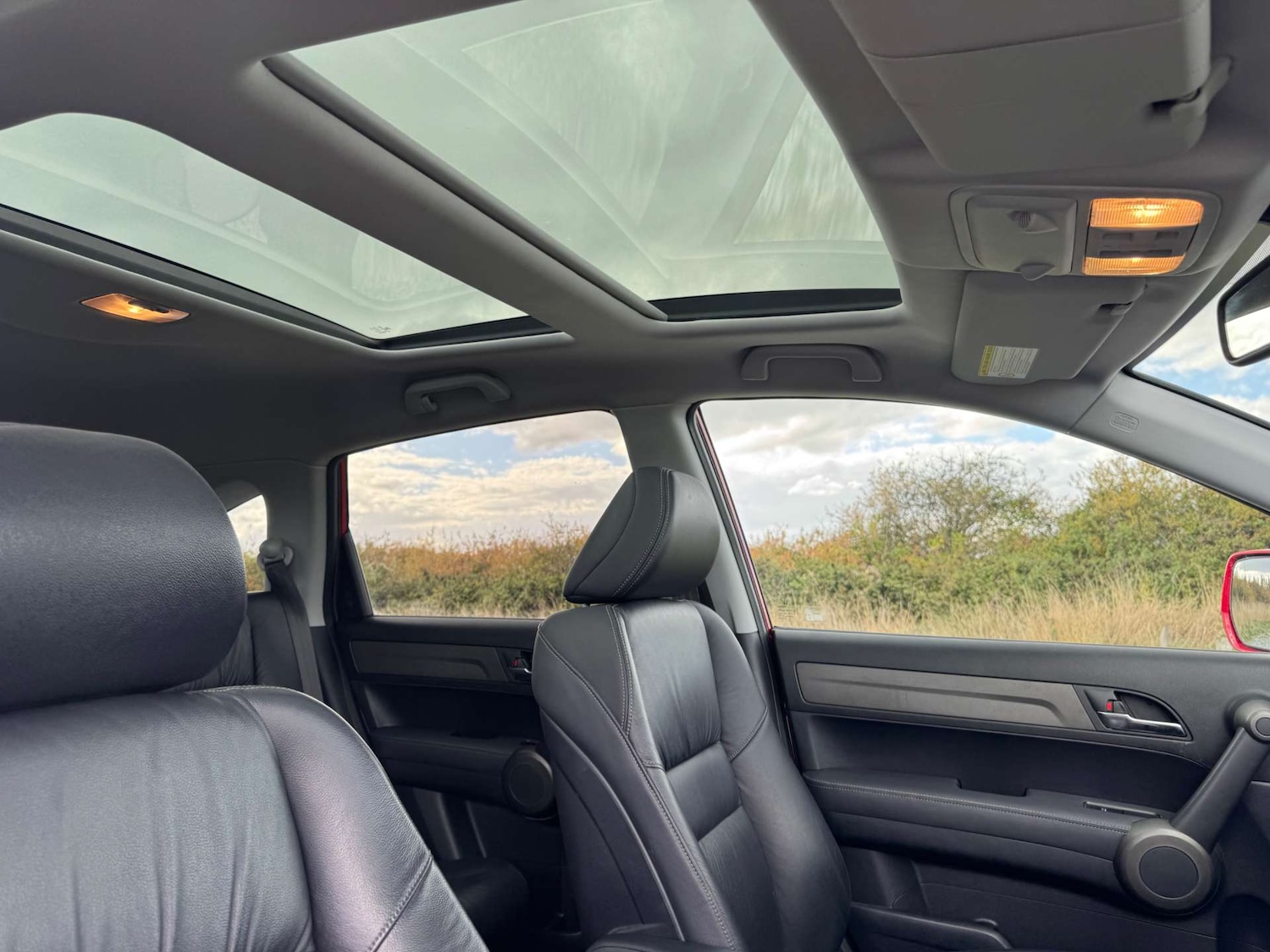 Used Honda CR-V 2011 for sale - 76600780: Photo 30