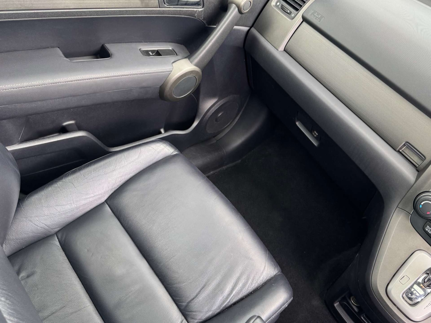 Used Honda CR-V 2011 for sale - 76600780: Photo 39