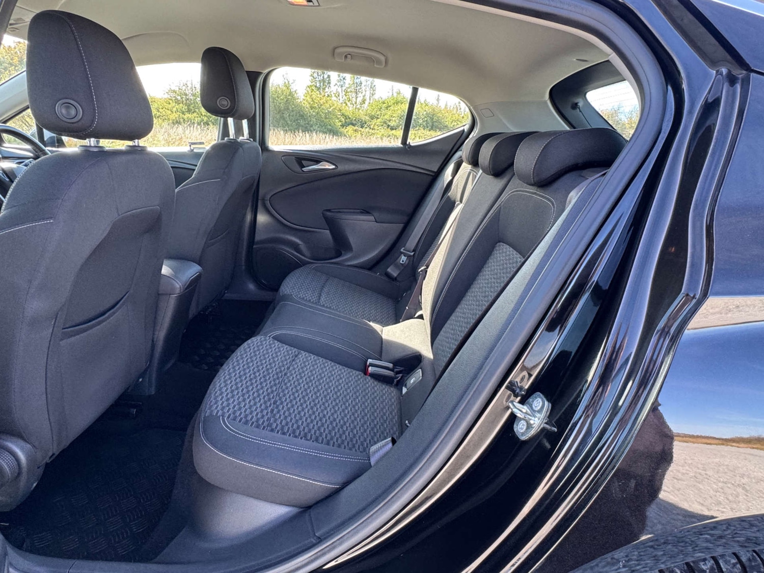 Used Vauxhall Astra 2017 for sale - 76363796: Photo 20