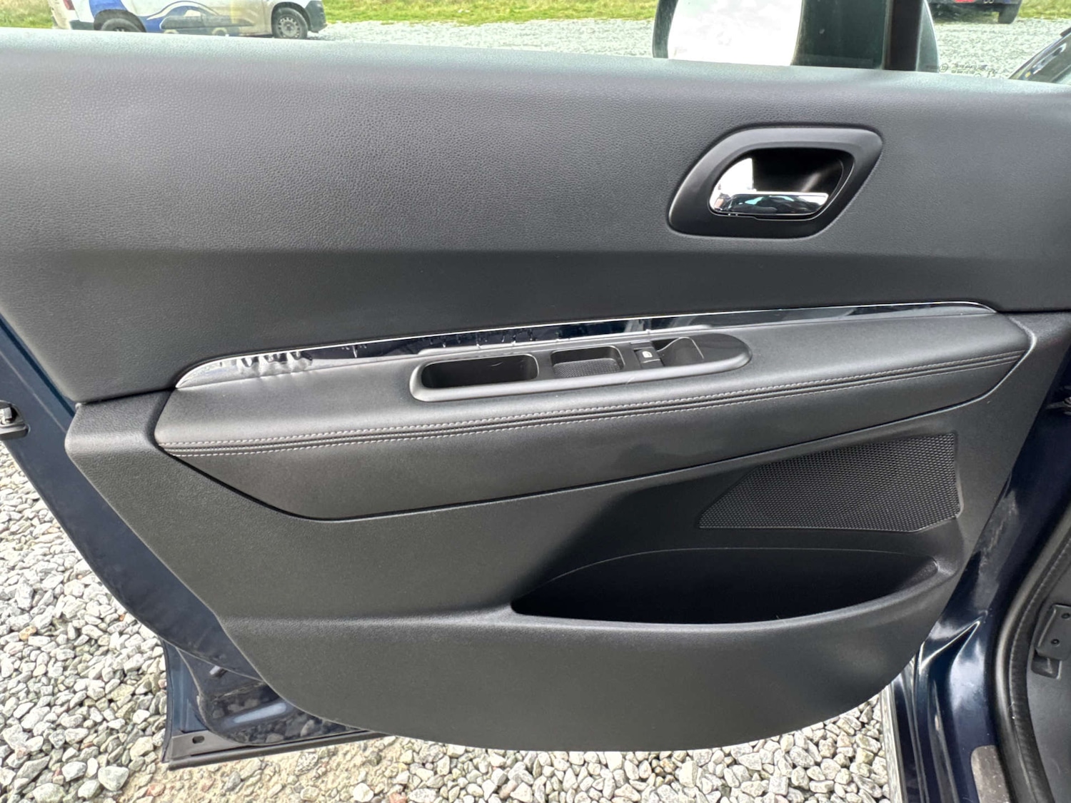 Used Peugeot 3008 2015 for sale - 77946404: Photo 44