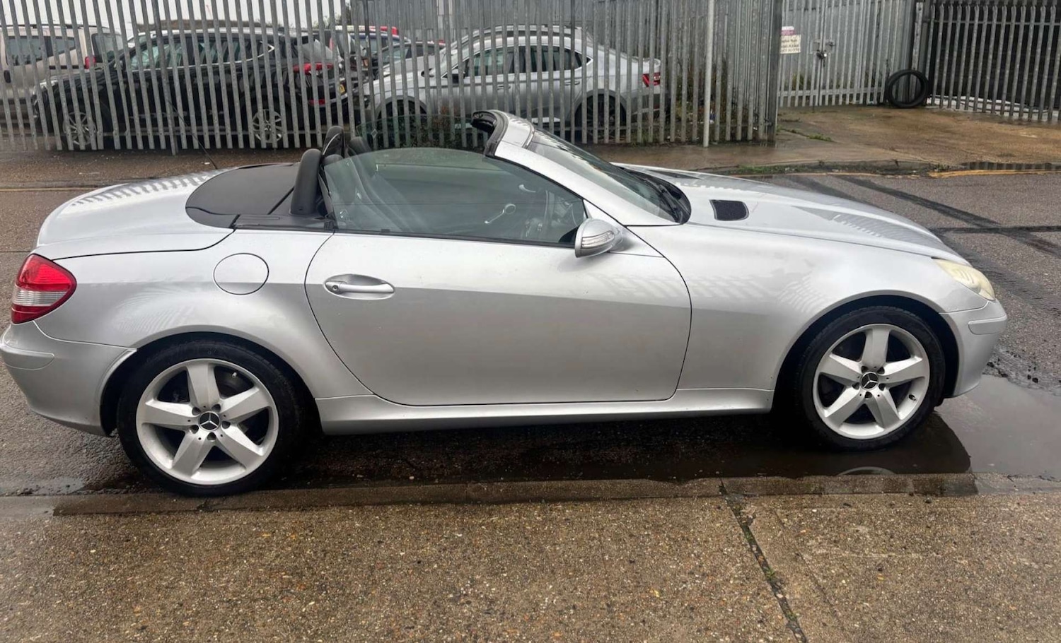 Used Mercedes-Benz SLK 2007 for sale - 76577458: Photo 11