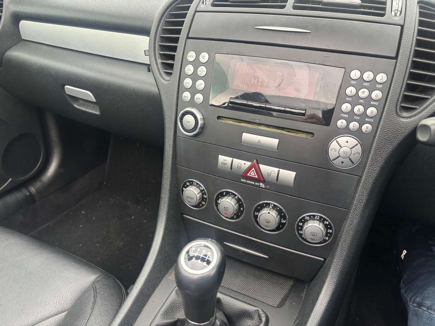 Used Mercedes-Benz SLK 2007 for sale - 76577458: Photo 4