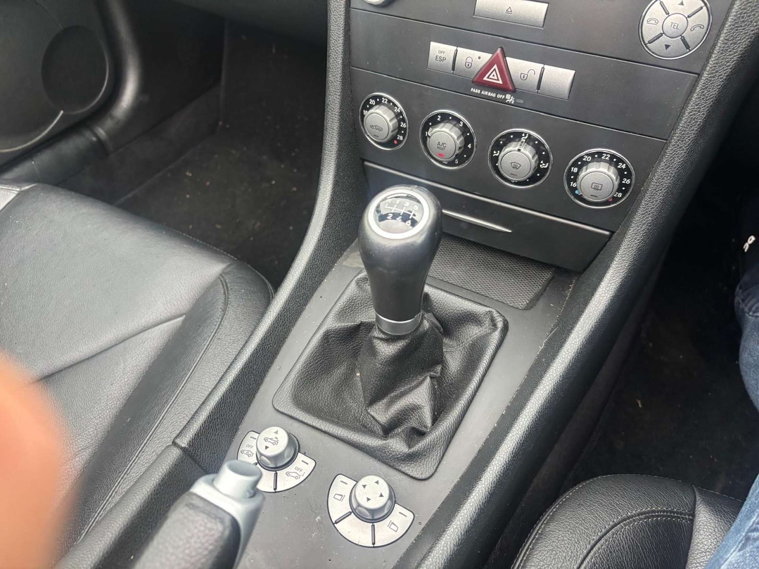 Used Mercedes-Benz SLK 2007 for sale - 76577458: Photo 8