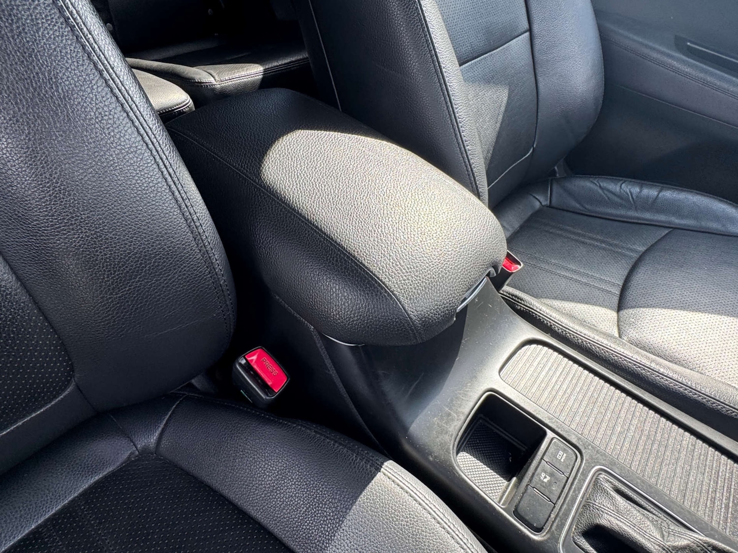 Used Kia Sorento 2015 for sale - 76453809: Photo 30