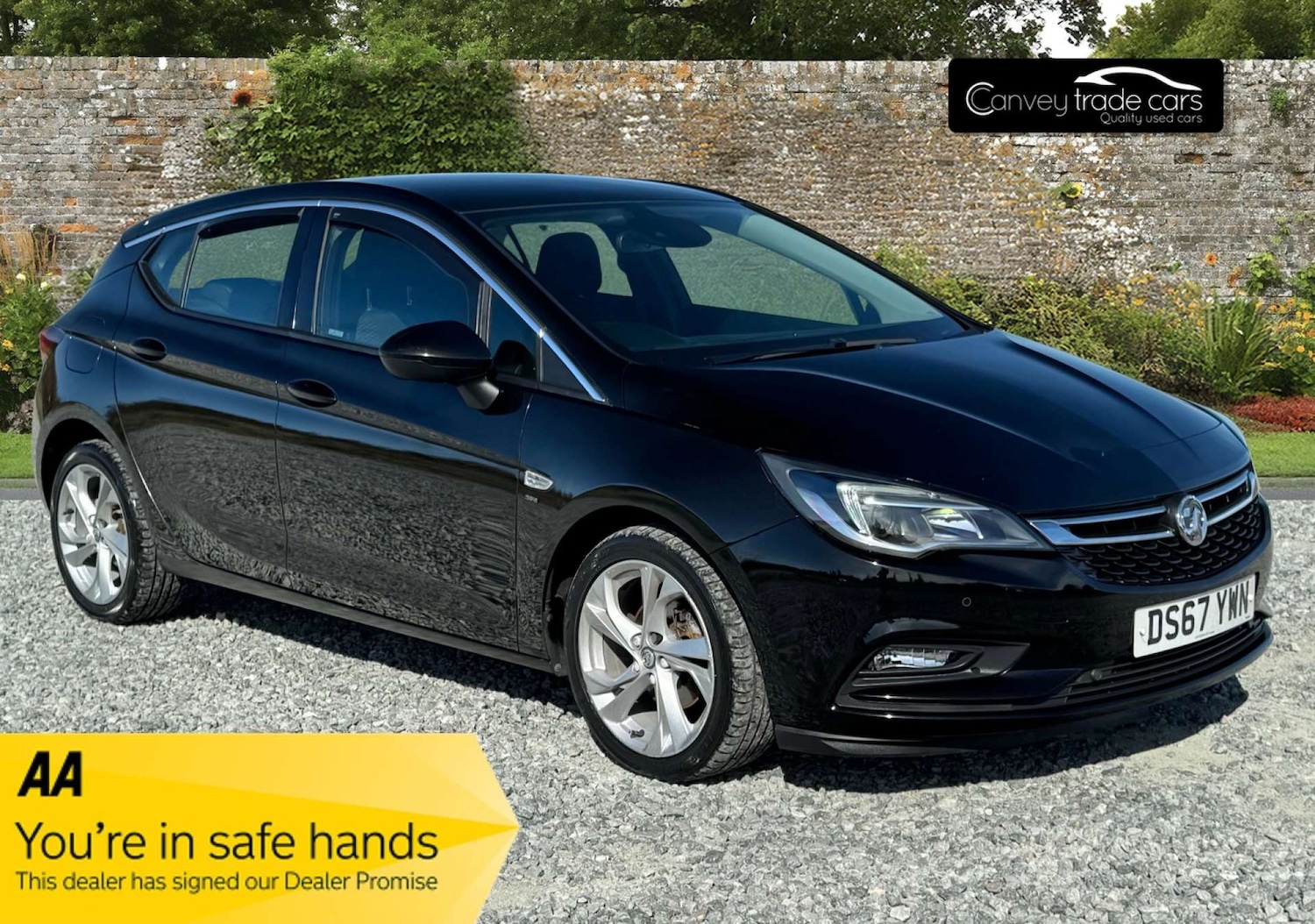 Used Vauxhall Astra 2017 for sale - 76594719: Photo 1